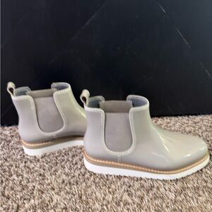 Steve Madden women’s rain bootie